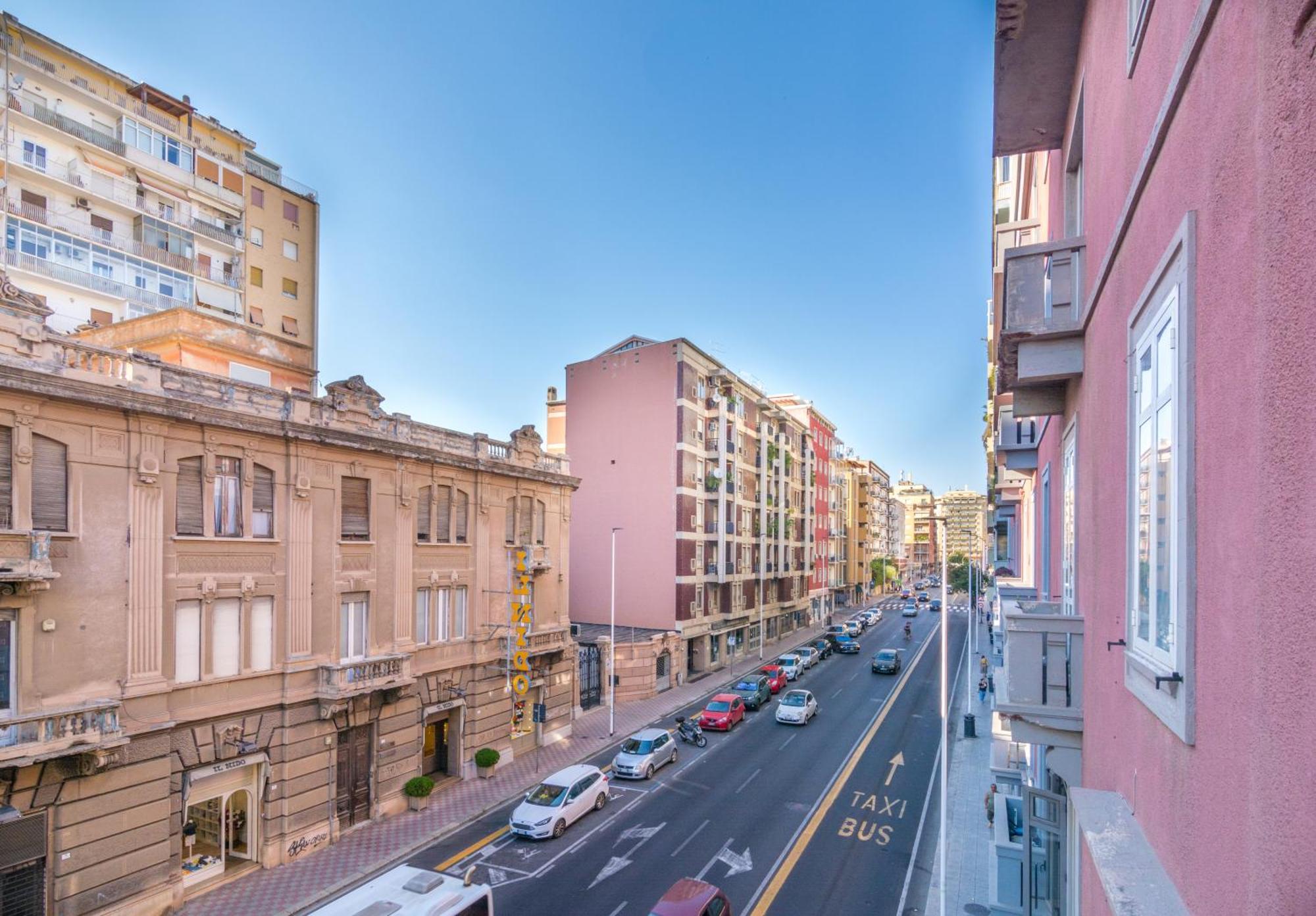 Sunscape Rooms Cagliari City Center Екстериор снимка