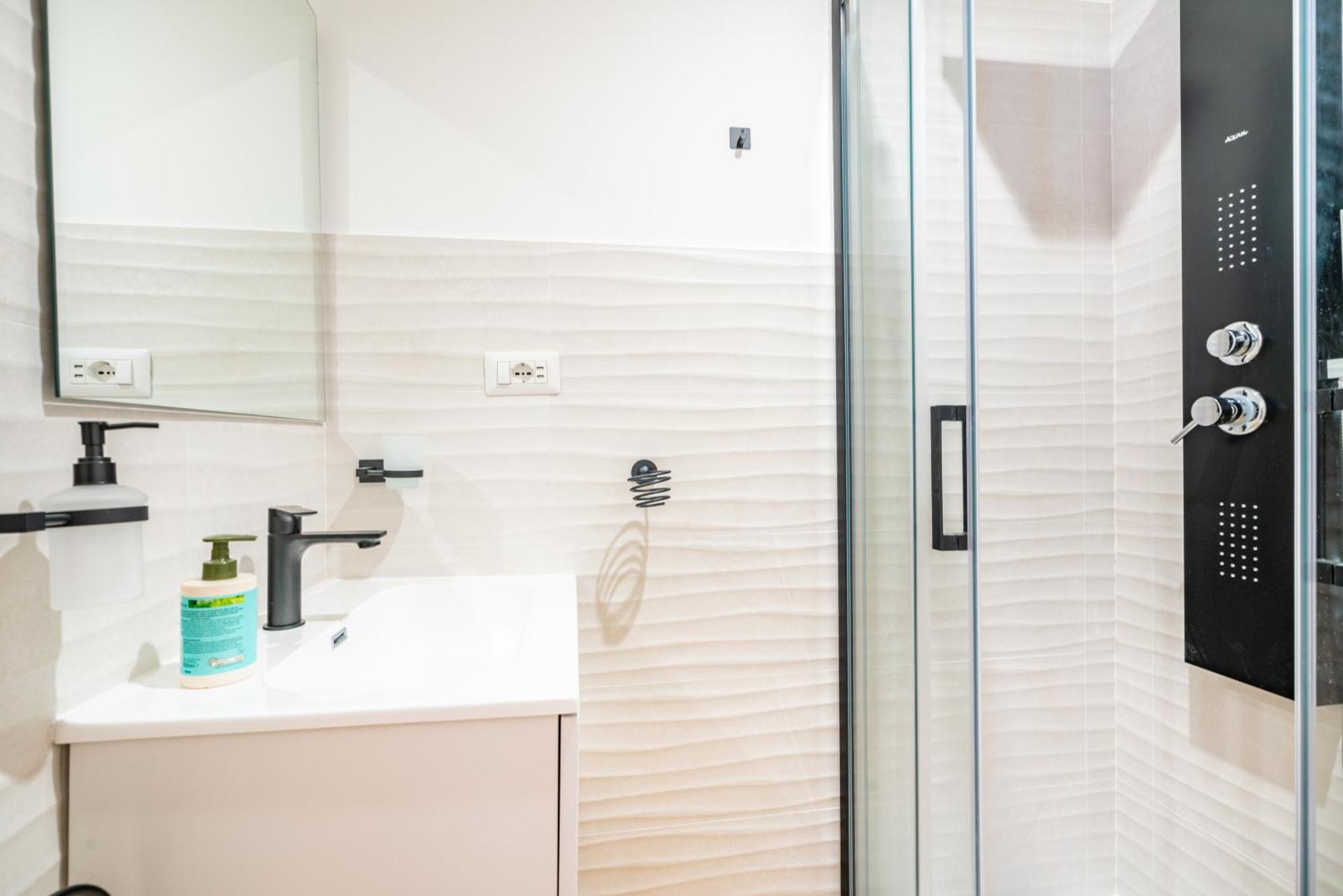 Sunscape Rooms Cagliari City Center Екстериор снимка